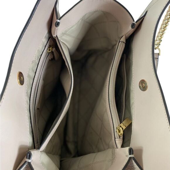 Michael Kors Pink Shoulder Bag Elegant Design - Picture 12 of 12